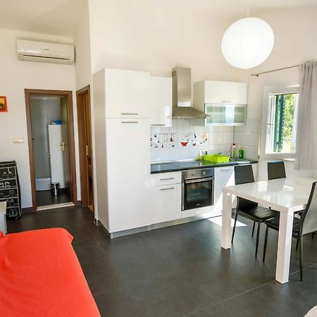 Apartments 1234 Mimice Ngoại thất bức ảnh