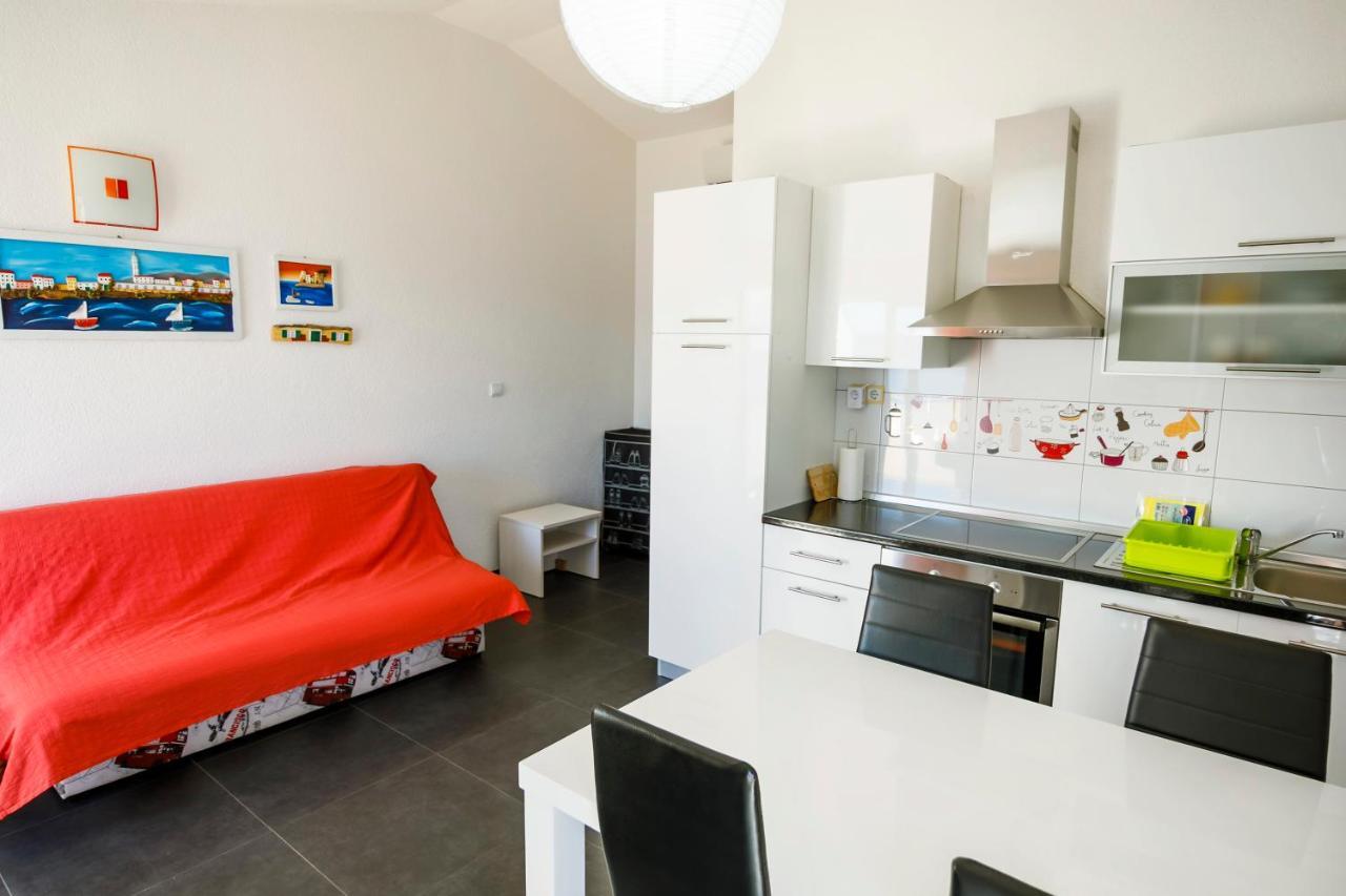 Apartments 1234 Mimice Ngoại thất bức ảnh