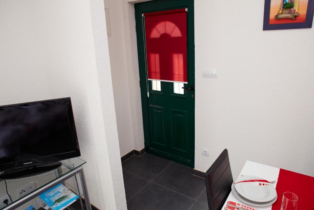 Apartments 1234 Mimice Phòng bức ảnh